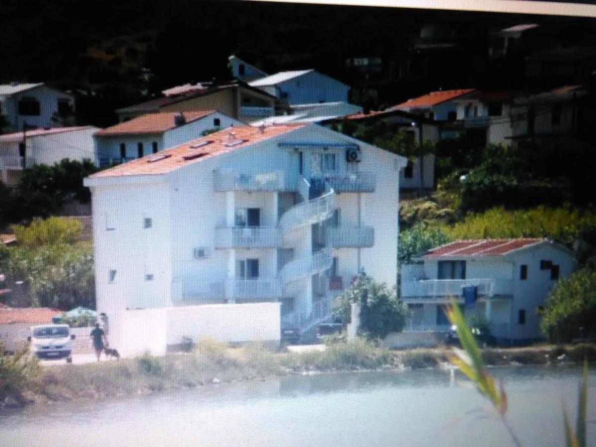 Apartmani Maja Pag Town Extérieur photo